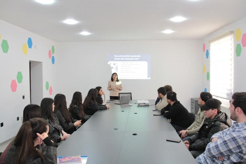 Psixologiya Klubunda təlim: “Gələcəyimizi Birlikdə Düşünək: Narkomaniyaya ‘Yox’ deyək” 