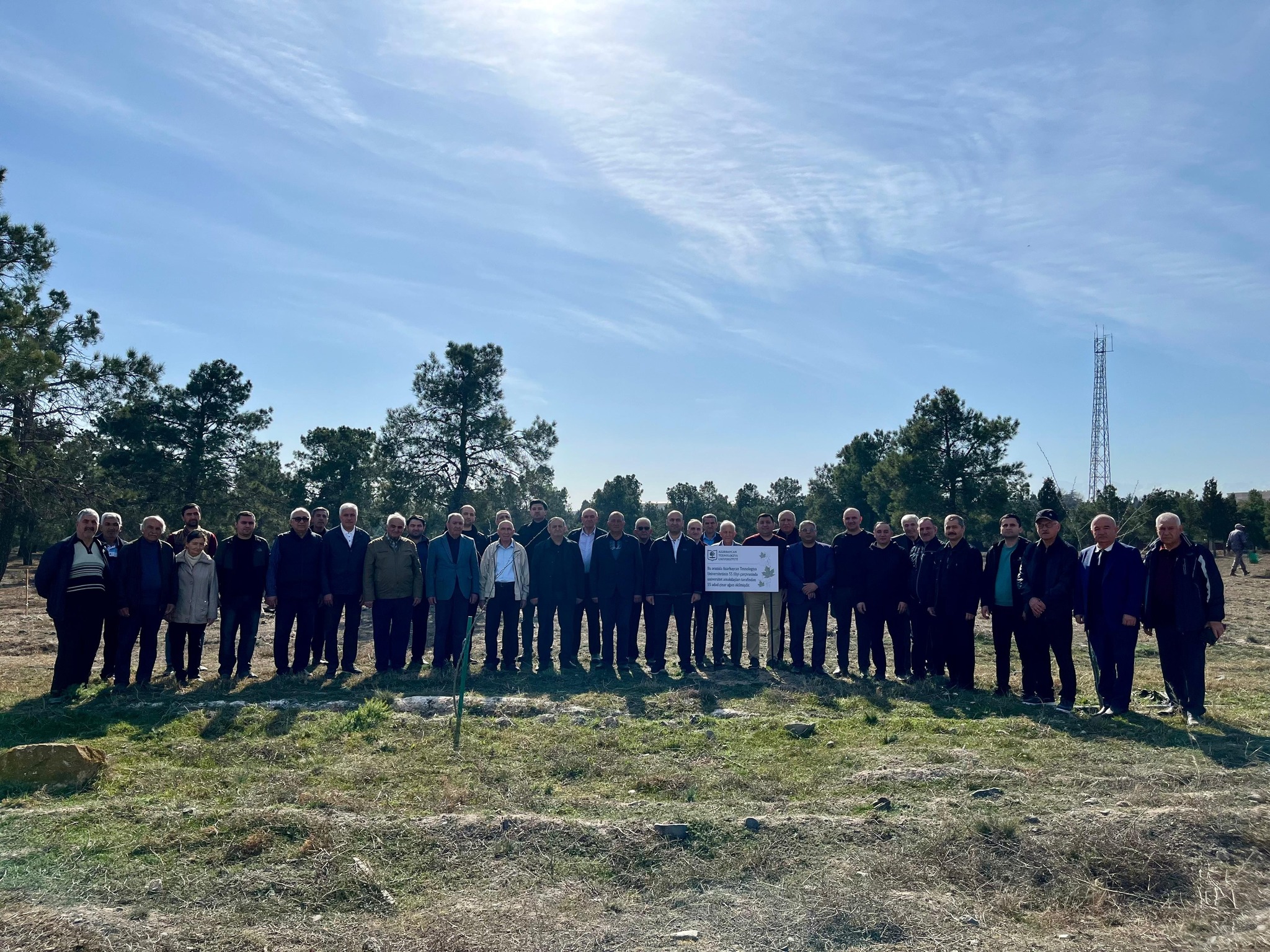 ATU-nun 55 illiyi münasibətilə Heydər Əliyev Parkında 55 çinar ağacı əkilib