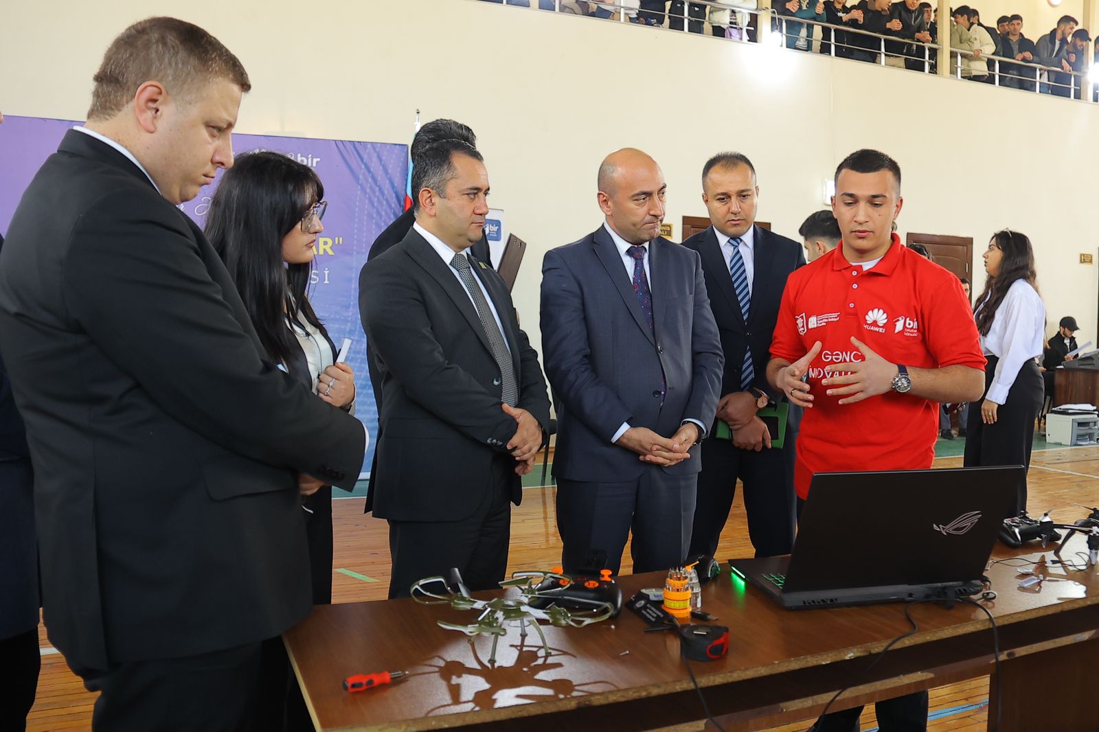 Azərbaycan Texnologiya Universitetində (ATU) Ümummilli lider Heydər Əliyevin 100 illiyinə həsr olunmuş "Gənc İnnovatorlar" Startap müsabiqəsi keçirilib.