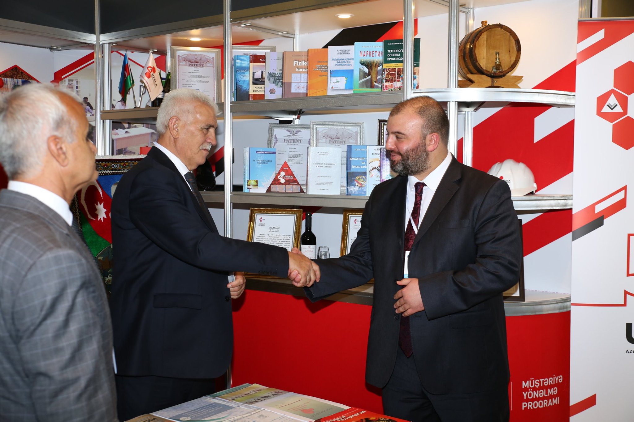 UTECA təhsil sərgisində