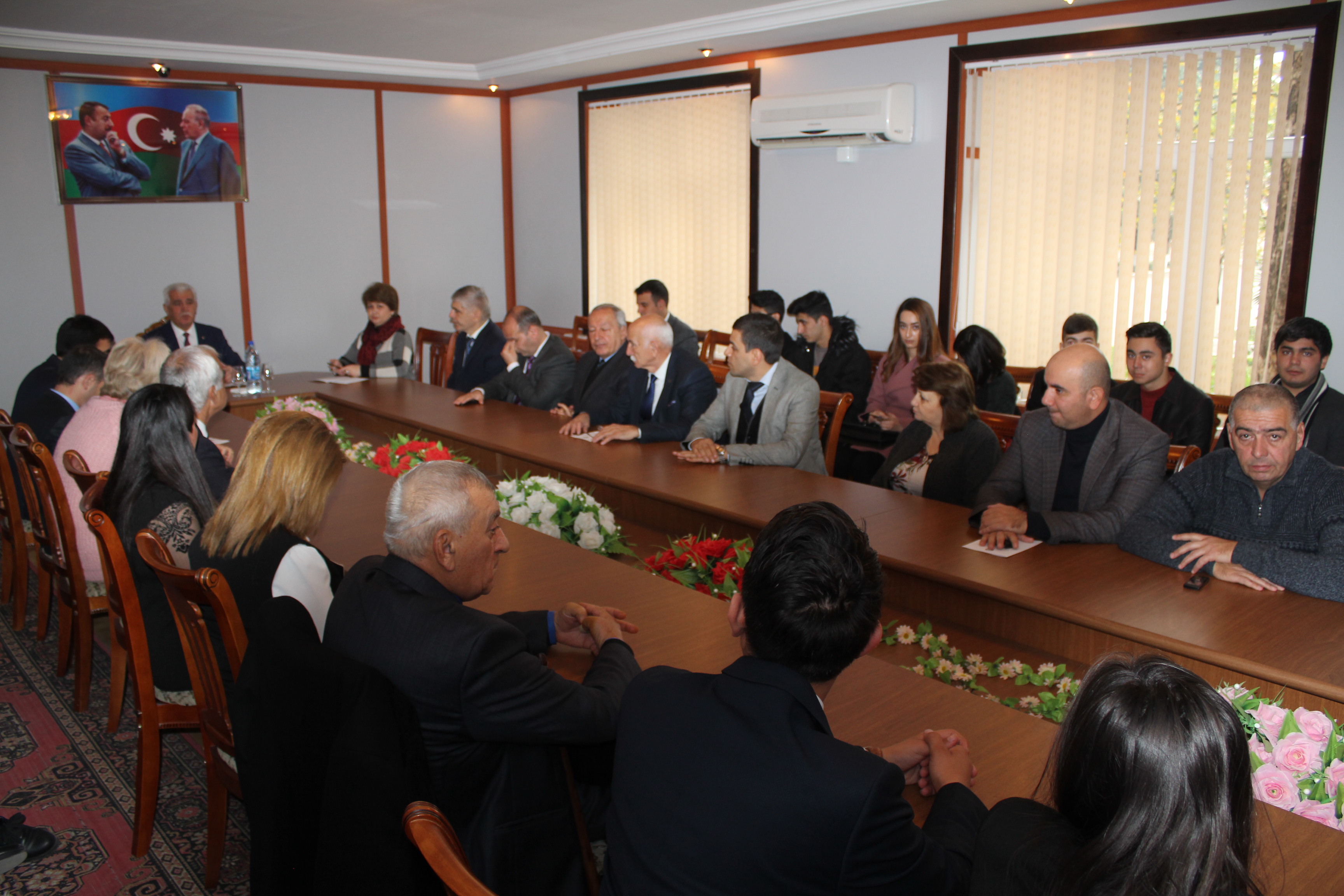 UTECA-da Milli Dirçəliş Günü qeyd edilib