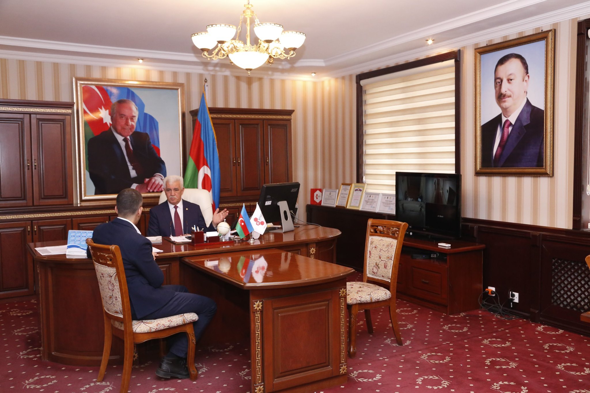 Emin Dostiyari UTECA-da tələbələrlə görüşüb