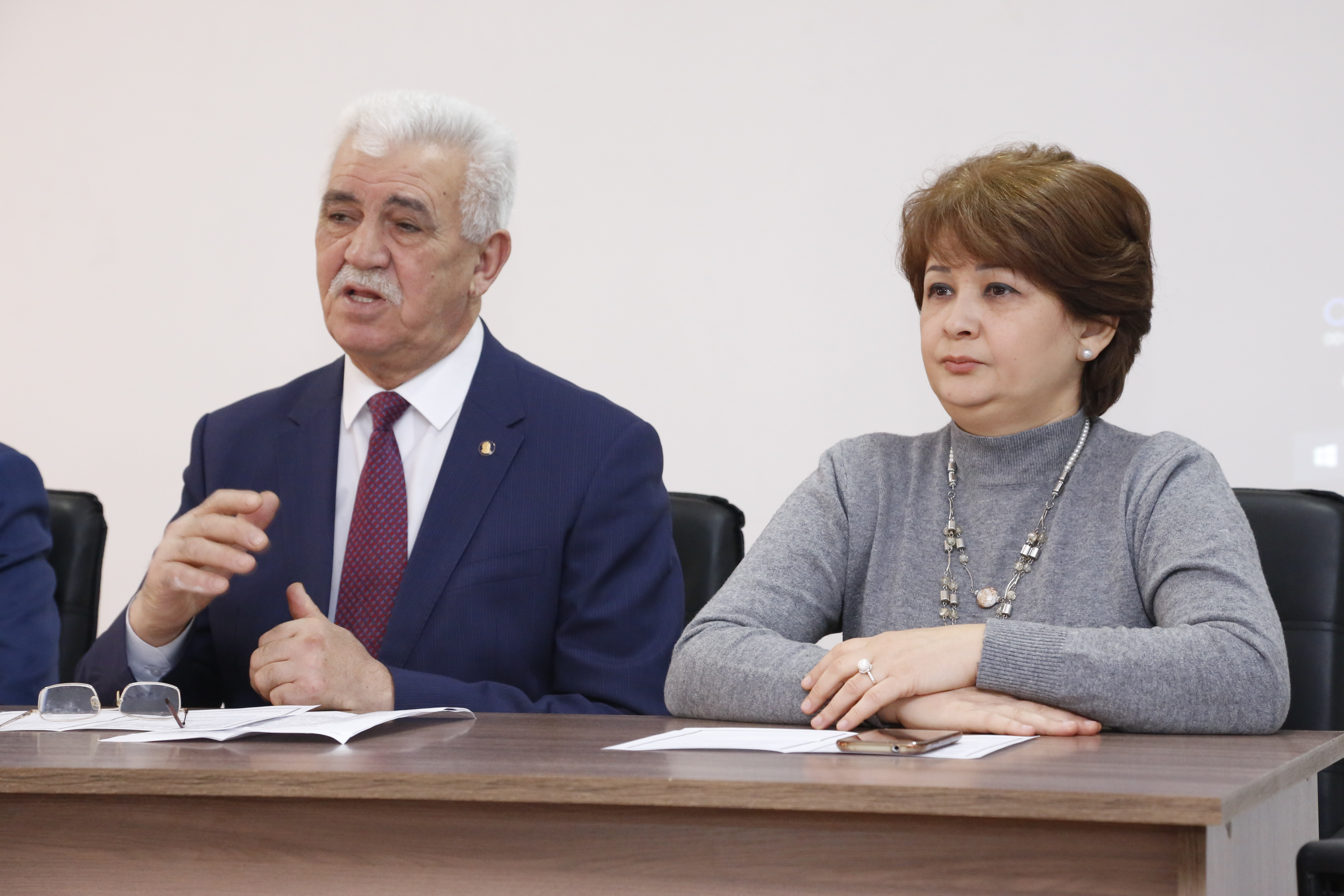 UTECA gəncləri təltif edilib