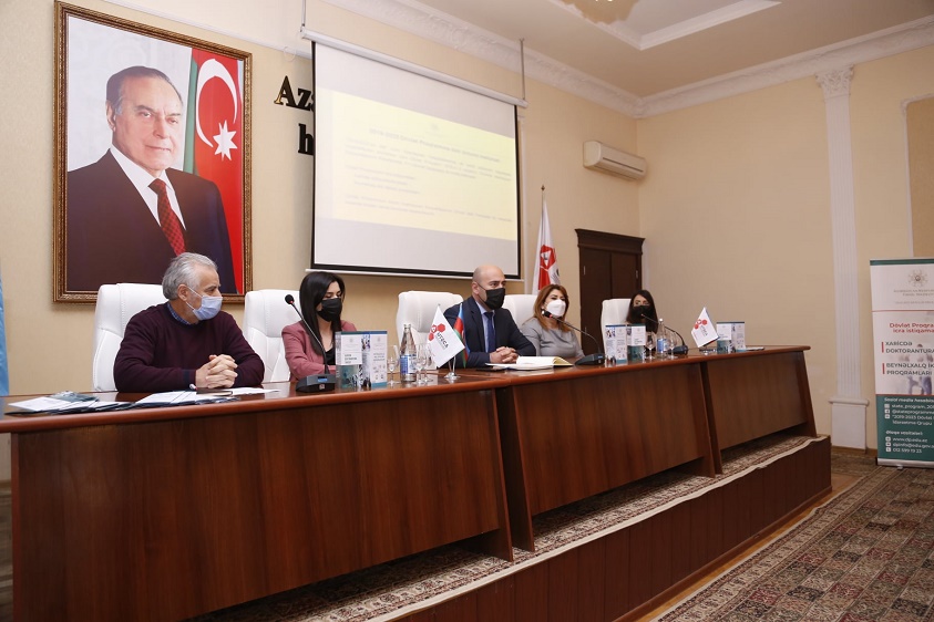 UTECA-da xaricdə doktorantura və ikili diplom proqramlarının təqdimatı keçirilib