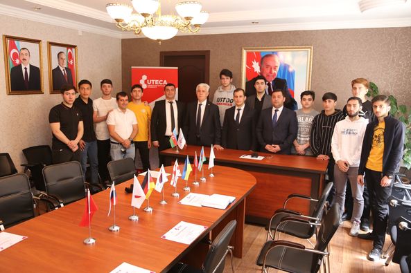 Rektor Akif Süleymanov basketbolçu tələbələrlə görüşüb