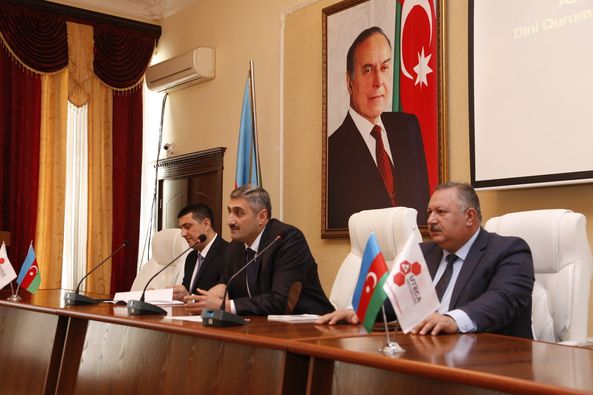 UTECA-da “Radikal və ekstremist təmayüllü dini cərəyanların mahiyyəti və gənclərə psixoloji təsir üsulları” mövzusunda tədbir keçirilib