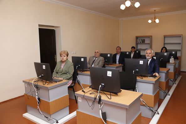 Azərbaycan Texnologiya Universitetində beynəlxalq konfransın İnformasiya texnologiyaları və kompyuter mühəndisliyi bölməsində 10-dan artıq məruzə dinlənilib