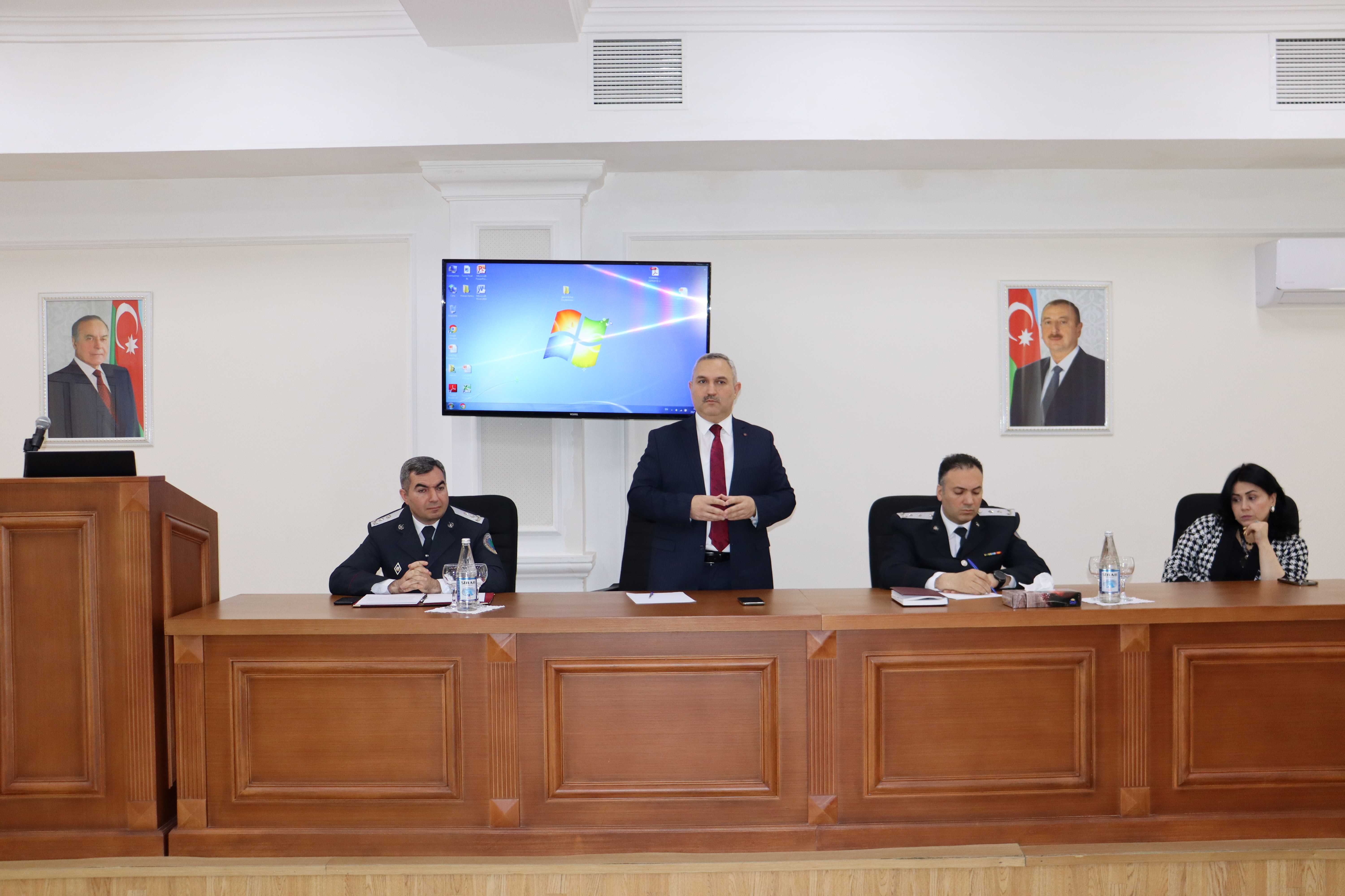 Dövlət Miqrasiya Xidməti yanında İctimai Şura üzvləri əcnəbi tələbələrlə görüşüb